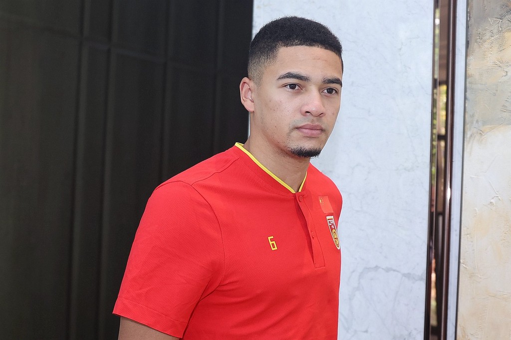 وولفرهامبتونضدمانسيتيالقنواتالناقلةللمباراة