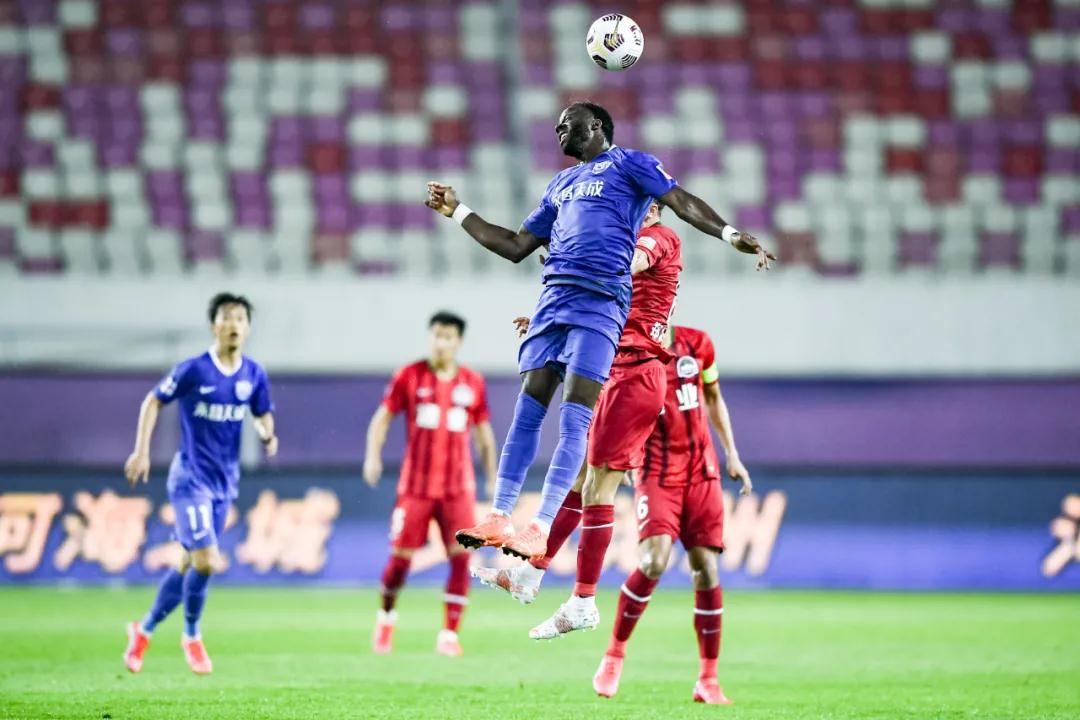 وولفرهامبتونضدمانسيتيالقنواتالناقلةللمباراة